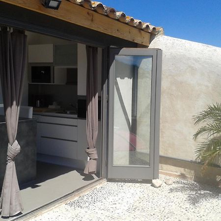 Guesthouse De Cambis B&B เรอมูแล็งส์ ภายนอก รูปภาพ