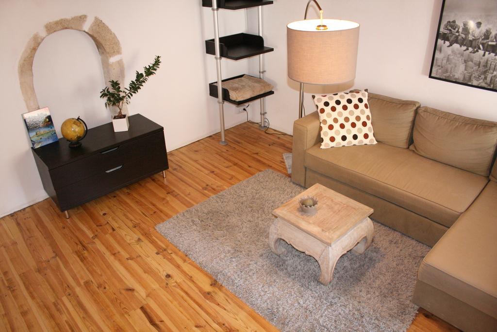 Guesthouse De Cambis B&B เรอมูแล็งส์ ภายนอก รูปภาพ